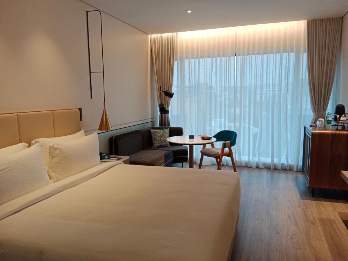Hotel Radisson Blu Mumbai International Airport Exterior foto Deluxe room